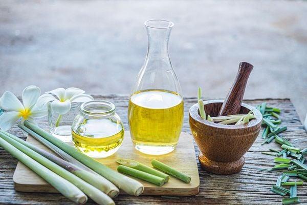 6 Lợi Ích Của Tinh Dầu Sả Chanh